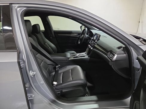 Used 2022 Honda Accord Sport image 11