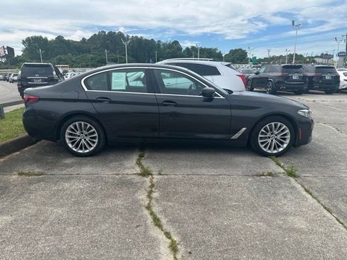 Used 2021 BMW 530i RWD image 4