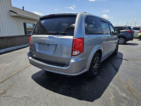 Used 2019 Dodge Grand Caravan GT FWD image 31