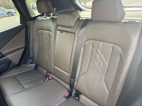 Used 2025 BMW X3 xDrive30i w/ Convenience Package image 13