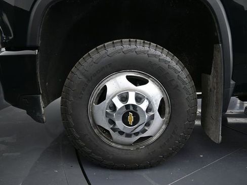 Used 2022 Chevrolet Silverado 3500 High Country w/ Snow Plow Prep/Camper Package image 25