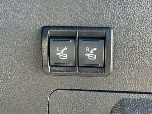 Used 2024 Toyota Sequoia Platinum image 20