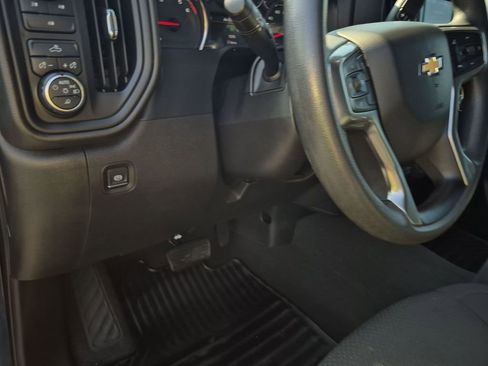Used 2021 Chevrolet Silverado 2500 Custom w/ Custom Value Package AWD/4WD image 21