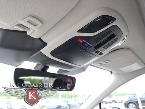 Used 2025 Subaru Outback Limited w/ Tech Package 3 image 18