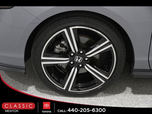 Used 2023 Honda Accord Sport image 23