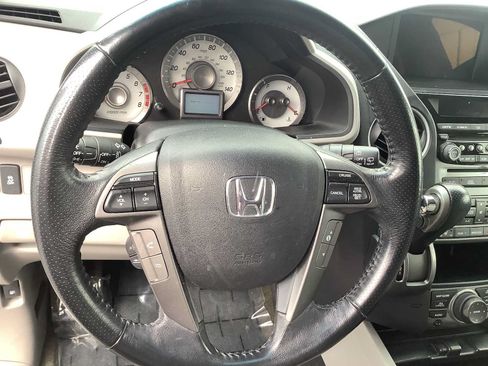 Used 2014 Honda Pilot Touring image 15