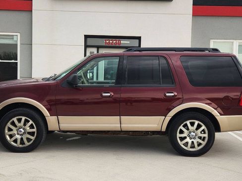 Used 2011 Ford Expedition XLT w/ 203A Rapid Spec Order Code AWD/4WD image 3