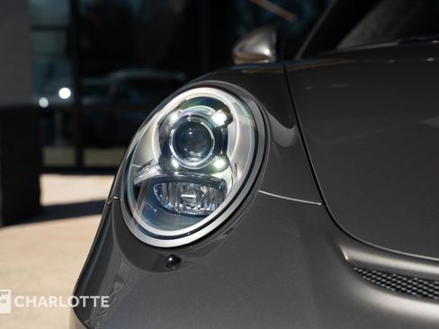 Used 2019 Porsche 911 GT3 image 2