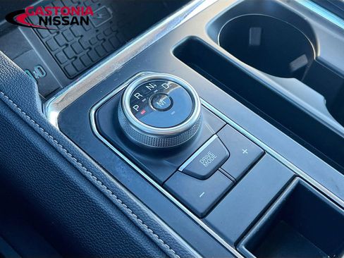 Used 2024 Ford Expedition Max XLT image 22