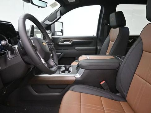 New 2026 Chevrolet Silverado 2500 High Country w/ High Country Premium Package AWD/4WD image 16