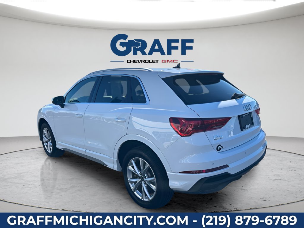 Used 2025 Audi Q3 2.0T Premium AWD/4WD image 3