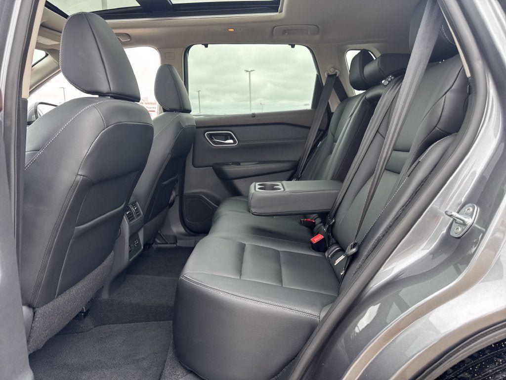Used 2021 Nissan Rogue SL w/ Premium Package FWD image 13