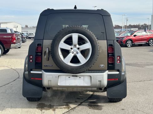 Used 2020 Land Rover Defender 110 HSE image 6