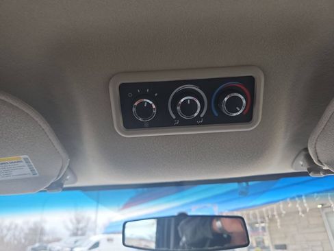 Used 2014 Chevrolet Express 3500 LS RWD image 16