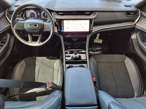 New 2026 Jeep Grand Cherokee Altitude AWD/4WD image 15