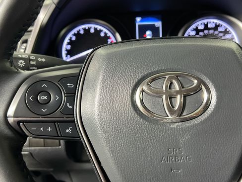 Used 2024 Toyota Camry SE FWD image 19