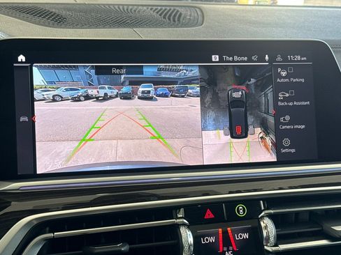 Used 2019 BMW X7 xDrive40i w/ Premium Package AWD/4WD image 23