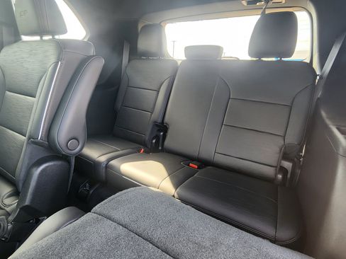 Certified 2025 Buick Enclave Sport Touring AWD/4WD image 21