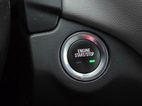 Used 2022 Chevrolet Equinox LT AWD/4WD image 18