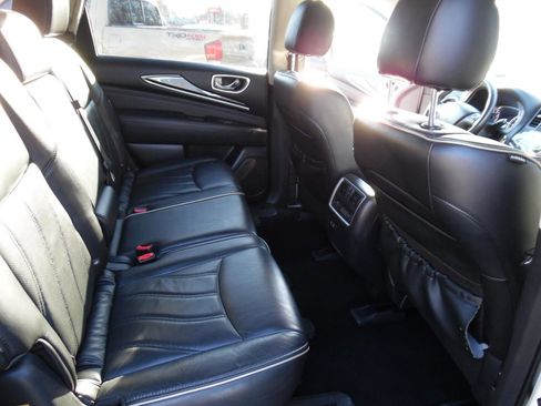 Used 2019 INFINITI QX60 Luxe w/ Essential Package image 19