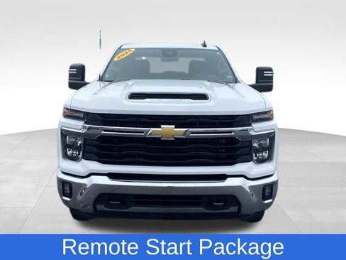 Certified 2025 Chevrolet Silverado 2500 LT w/ Convenience Package AWD/4WD image 2