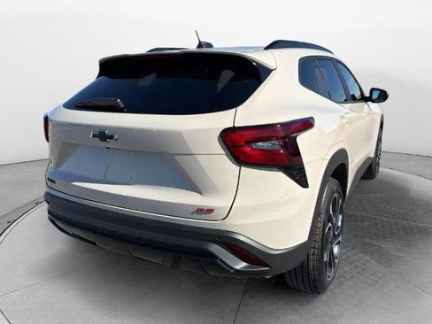 New 2026 Chevrolet Trax RS w/ Driver Confidence Package image 7