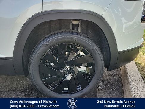 New 2026 Volkswagen Atlas Cross Sport SE image 8