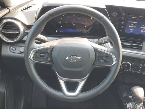 Certified 2024 Chevrolet Trax ACTIV w/ Sunroof Package FWD image 12