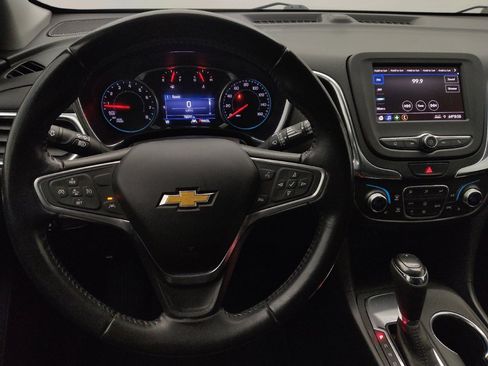 Used 2020 Chevrolet Equinox LT FWD image 22