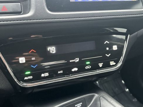 Used 2018 Honda HR-V EX image 24