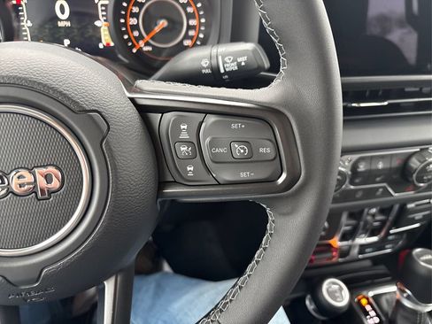 New 2026 Jeep Gladiator Mojave image 22