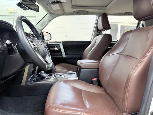 Used 2020 Toyota 4Runner Limited AWD/4WD image 14