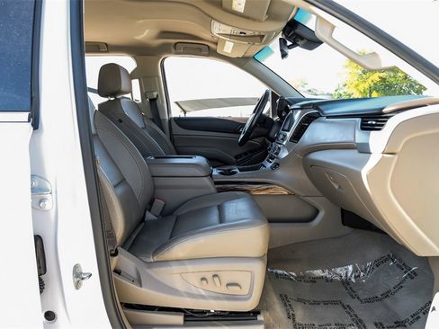 Used 2019 GMC Yukon SLT image 34