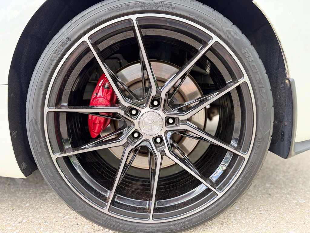 Used 2017 INFINITI Q60 Red Sport 400 AWD/4WD image 11