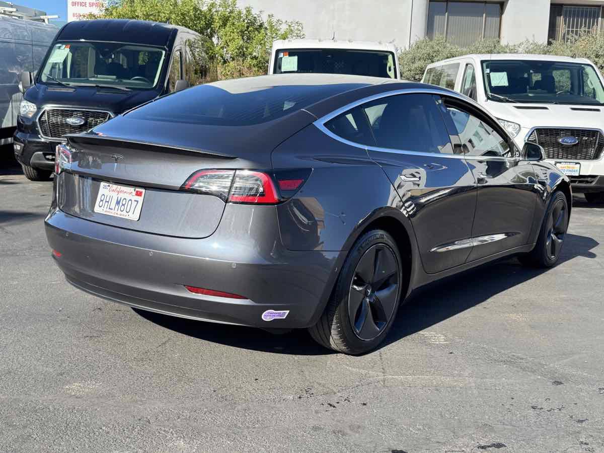 Used 2018 Tesla Model 3 RWD image 12