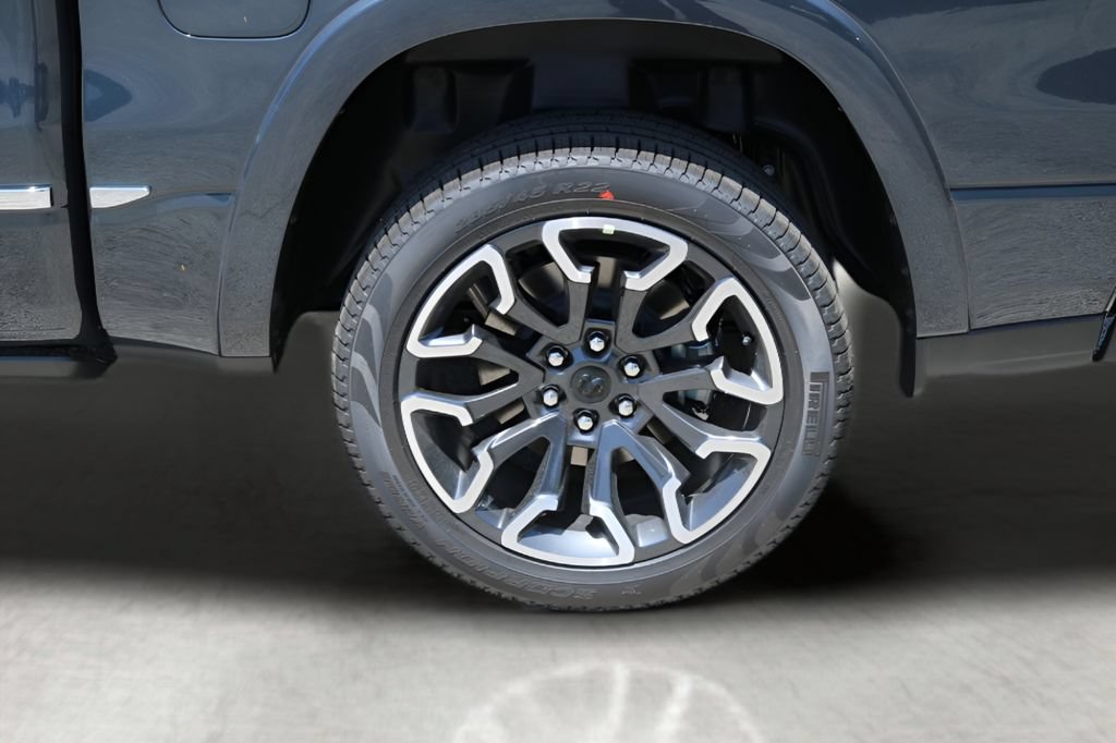 New 2026 RAM 1500 Limited w/ Body Color Bumper Group AWD/4WD image 9