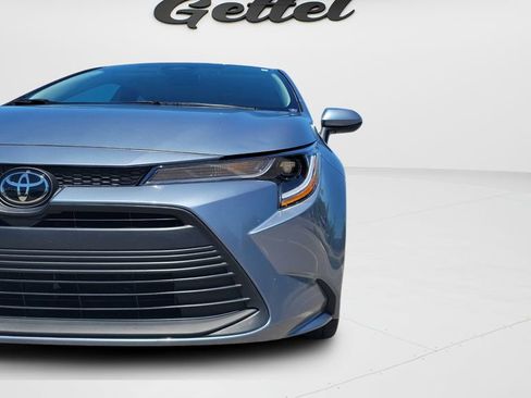 Used 2025 Toyota Corolla LE FWD image 26