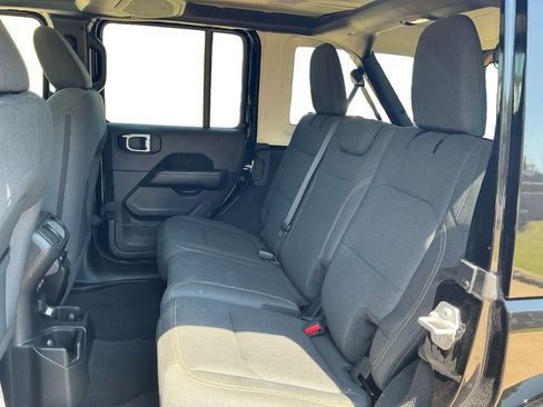 Used 2025 Jeep Wrangler Unlimited Sahara AWD/4WD image 13