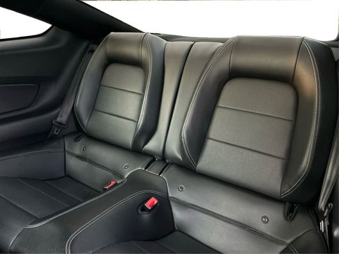 Used 2018 Ford Mustang Premium image 10