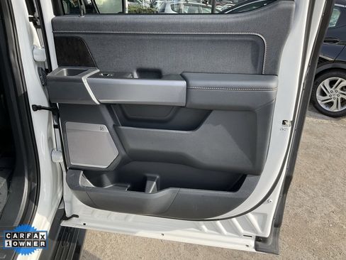 Used 2022 Ford F150 Lightning Lariat image 56