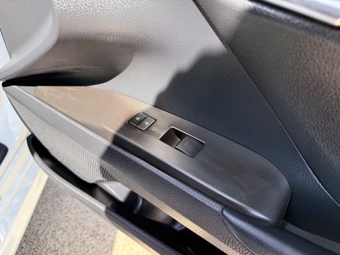 Used 2021 Toyota Camry LE FWD image 23