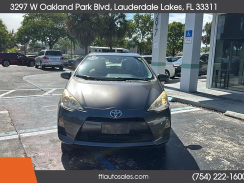 Used 2013 Toyota Prius C One FWD image 5