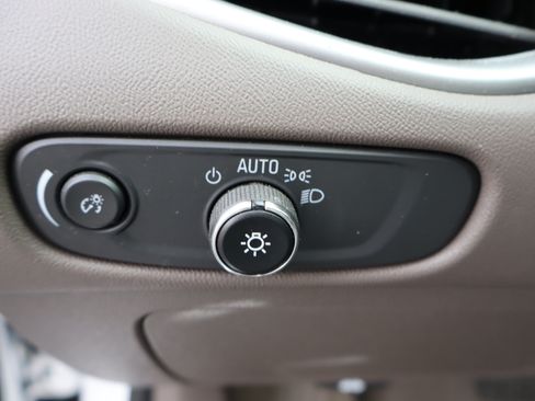 Used 2024 Chevrolet Malibu LT FWD image 18