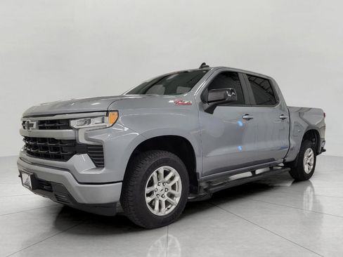 Used 2023 Chevrolet Silverado 1500 RST w/ Z71 Off-Road Package AWD/4WD image 12