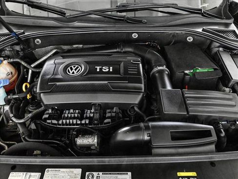 Used 2017 Volkswagen Passat 1.8T SE FWD image 23