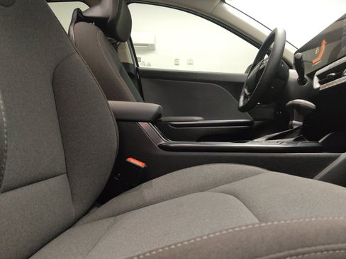 Used 2025 Kia K4 FWD image 21