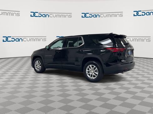 Used 2023 Chevrolet Traverse LS FWD image 6