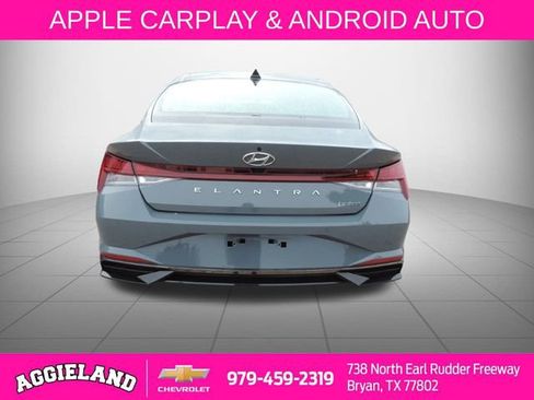 Used 2022 Hyundai Elantra Limited image 5