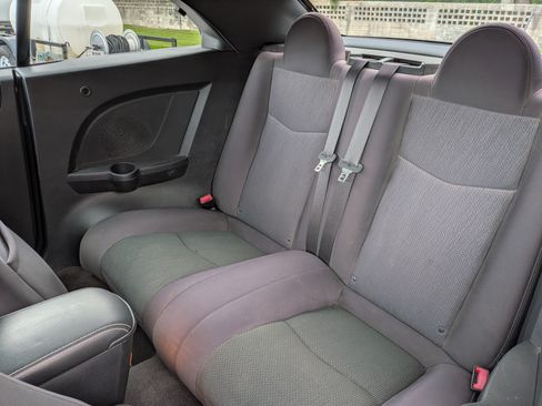 Used 2012 Chrysler 200 Touring FWD image 16