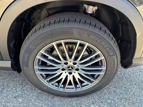 New 2026 Mercedes-Benz GLC 300 4MATIC image 3